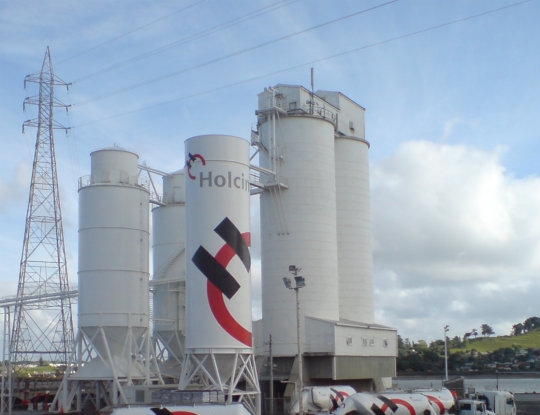Lafarge Shares Drop amid Holcim Deal Dispute